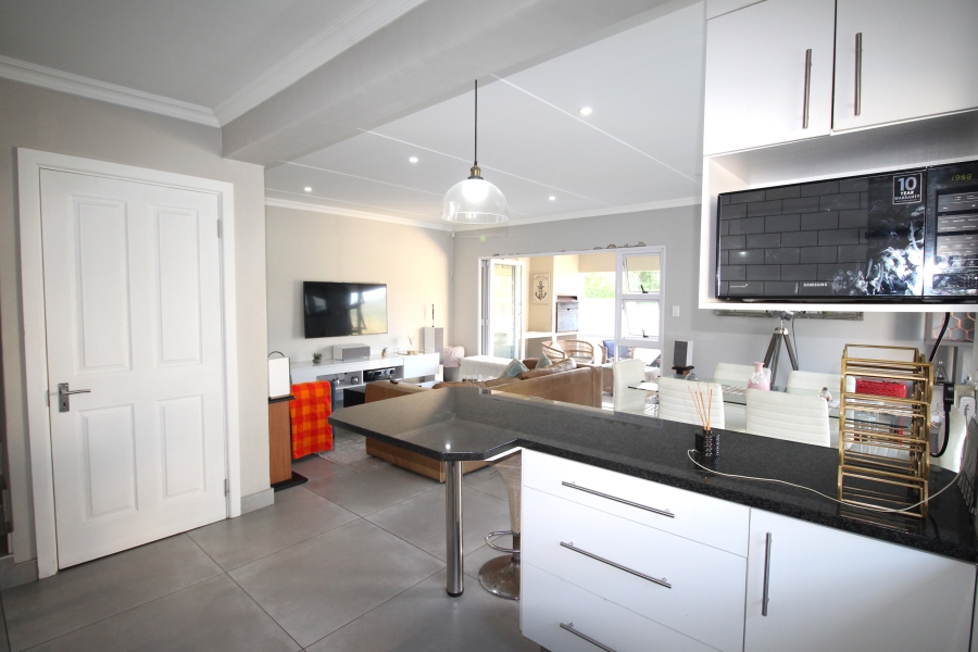 3 Bedroom Property for Sale in Nahoon Valley Park Eastern Cape